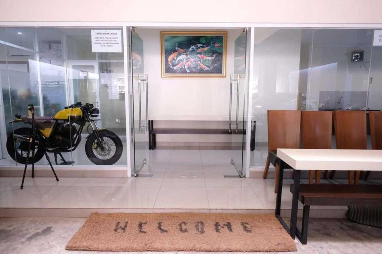 Giant Kost Otel Tangerang Dış mekan fotoğraf